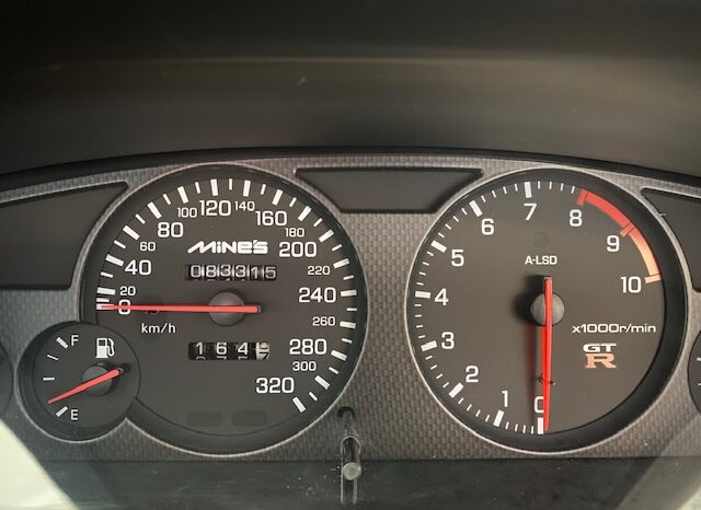 R33 GT-R V-Spec Coupe full