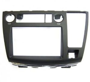 Stereo Fascia - Nissan Elgrand E51 S2